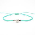 Brățară minimalistă cu perlă și biluțe din argint 925 pe șnur mentă - bijuterie handmade pentru femei.